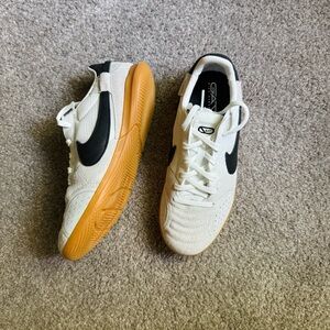 Nike Jr Streetgato Soccer Shoes